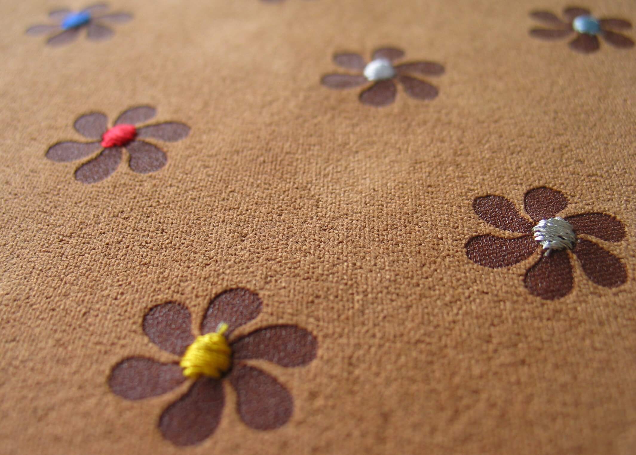 Embroidered and cut flowers